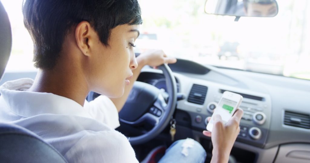 illinois texting and driving enforcement laws